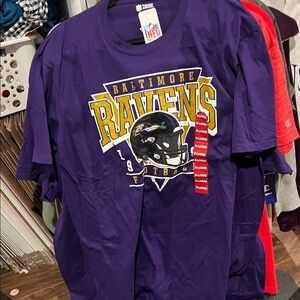 Women’s size extra large NFL Purple Baltimore Ravens Short Sleeve Tee